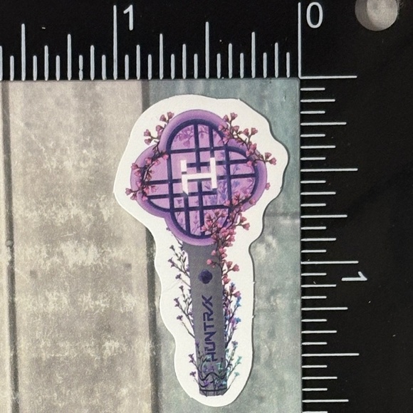 🌀10/$10🌀 K-Pop Demon Hunters Reusable Waterproof Vinyl Sticker Decal - Picture 1 of 1